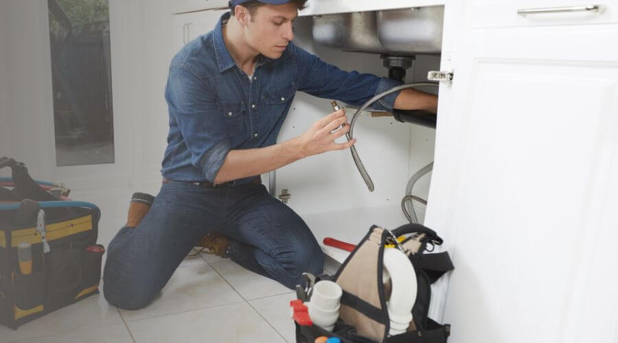 Expert burst pipe repair services in Gibson, MO